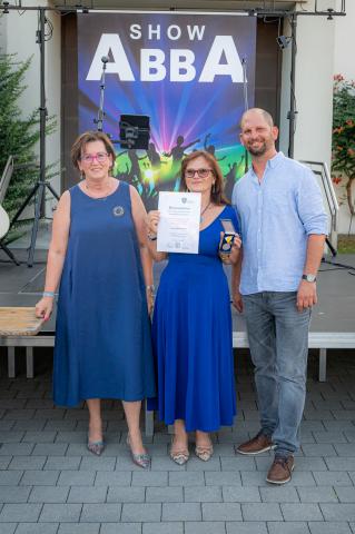 Vizebgm. Christine Wessely und Bürgermeister Thomas Speigner mit Melitta Zankl